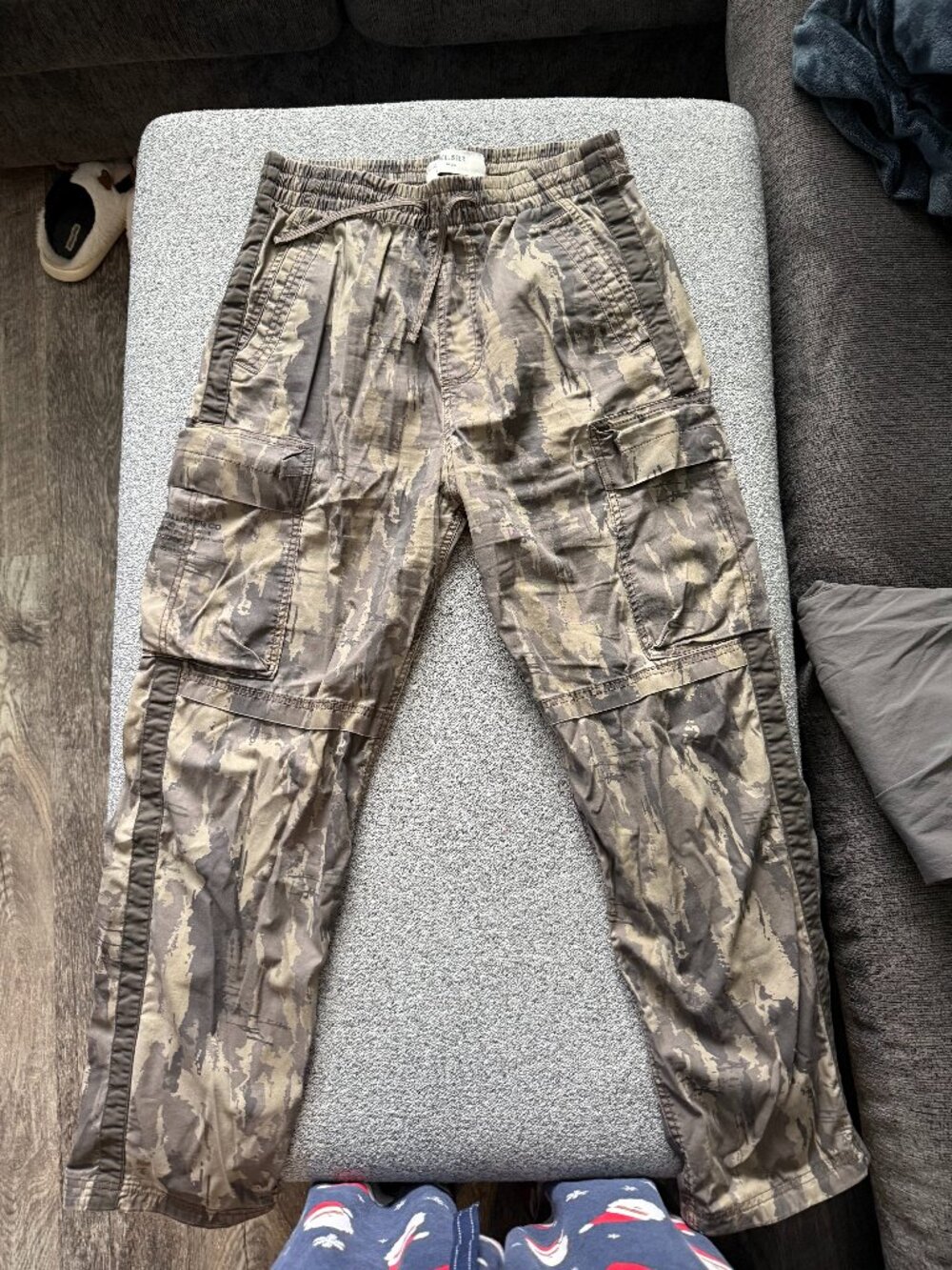 Hollister Baggy Camo Pants